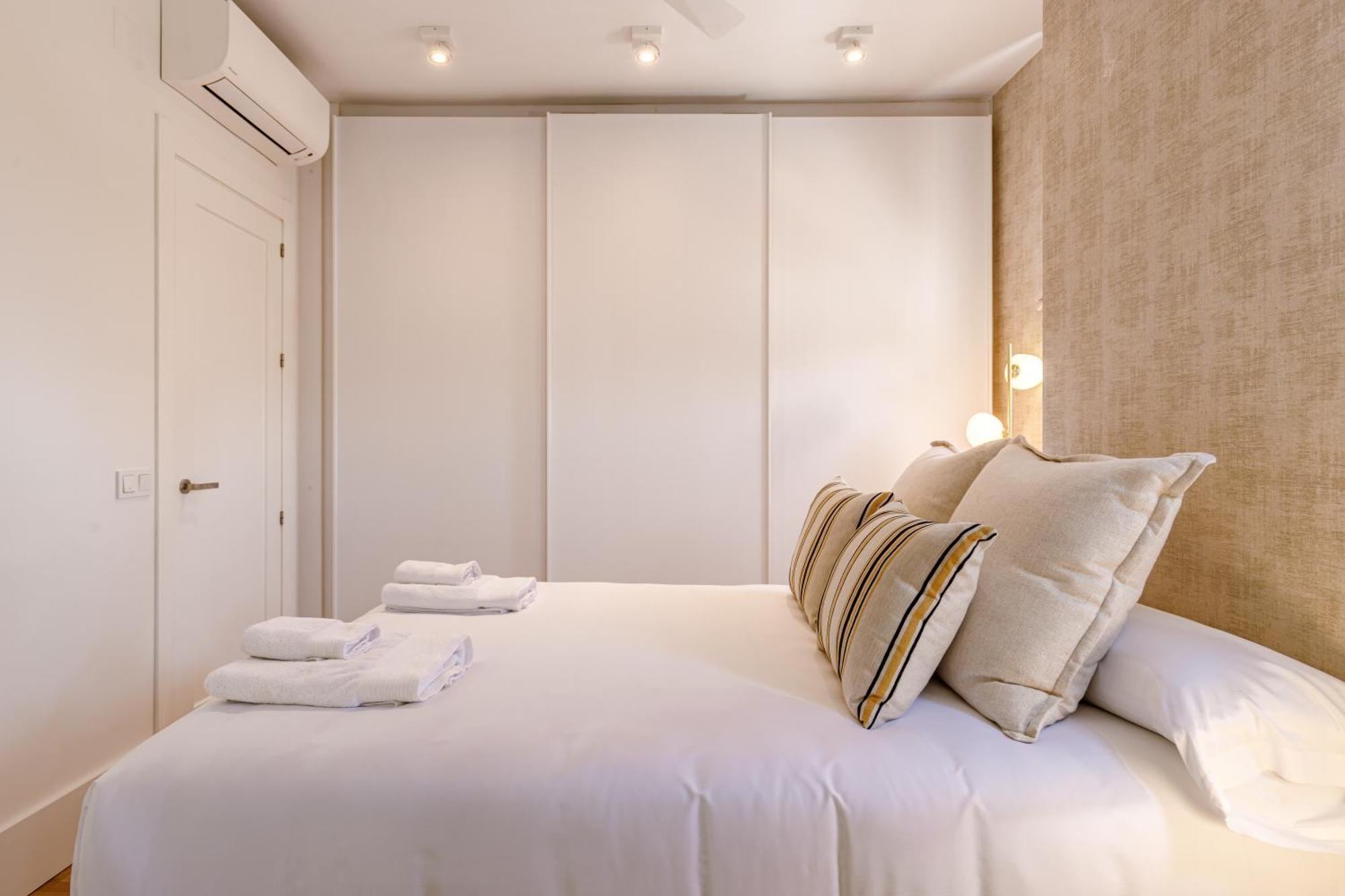 Six Apartments By Caleta Homes Malaga Luaran gambar